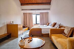 Sanfuyizhai Homestay