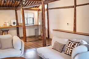 Sanfuyizhai Homestay