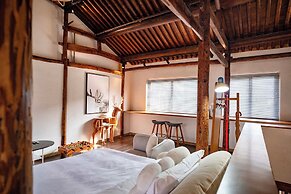 Sanfuyizhai Homestay