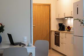 Home Easy Kalamata Central Getaway Priv Parking