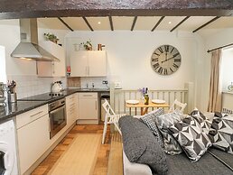 In & Out Cottage