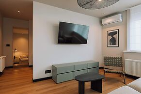 Central Boulevard Apartments by Olala Homes