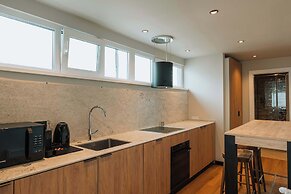 Central Boulevard Apartments by Olala Homes