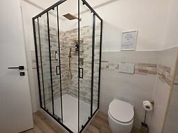 Zara Suite Apartment