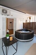 Athens Central Jacuzzi Retreat