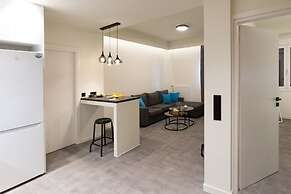 Acropolis Modern House