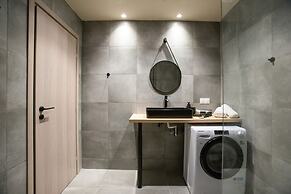 Stoa Luxury Apartment