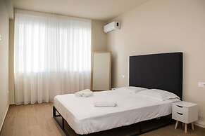 Stoa Luxury Apartment