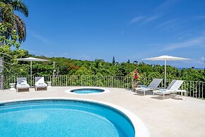 Tranquil 4BR Villa Pool Spa Resort Access