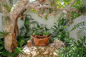 Tranquil 4BR Villa Pool Spa Resort Access