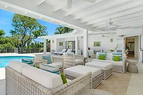 Tranquil 4BR Villa Pool Spa Resort Access