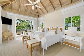 Tranquil 4BR Villa Pool Spa Resort Access