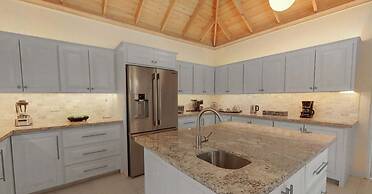 Tranquil 4BR Villa Pool Spa Resort Access