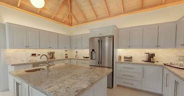Tranquil 4BR Villa Pool Spa Resort Access