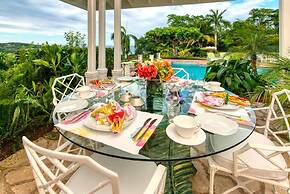 Private 2BR Open-air Villa Panoramic Views Pool