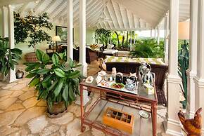 Private 2BR Open-air Villa Panoramic Views Pool