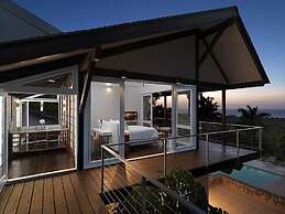 Nature-inspired 4BR Modern Villa Pool Resort Access
