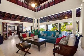 Charming 4BR Garden Villa Pool Separate Cottage