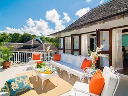 Charming 4BR Garden Villa Pool Separate Cottage