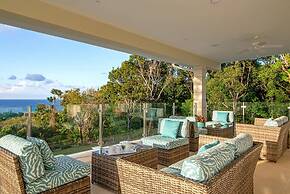 Contemporary 6BR Villa Sea Views Infinity Pool Resort Access