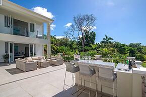 Contemporary 6BR Villa Sea Views Infinity Pool Resort Access