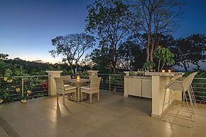 Contemporary 6BR Villa Sea Views Infinity Pool Resort Access