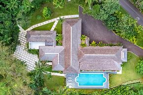 Secluded 3BR Garden Villa Pool Ocean Views