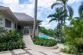 Secluded 3BR Garden Villa Pool Ocean Views