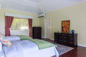 Secluded 3BR Garden Villa Pool Ocean Views