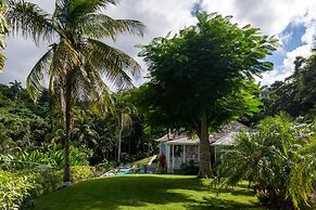 Secluded 3BR Garden Villa Pool Ocean Views