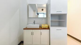 Nice And Restful Studio At Benson Supermall Mansion Apartment