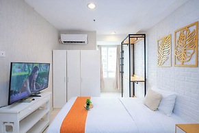 Comfortable Classic Studio At Apartment Cinere Bellevue Suites