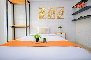 Comfortable Classic Studio At Apartment Cinere Bellevue Suites