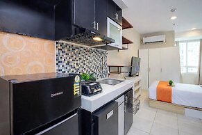 Comfortable Classic Studio At Apartment Cinere Bellevue Suites