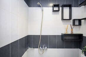 Comfortable Classic Studio At Apartment Cinere Bellevue Suites