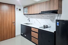 Comfortable And Warm Studio Room At Cisauk Point Apartment
