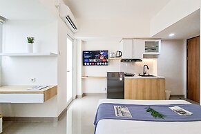 Minimalist Nook Studio At Cisauk Point Apartment