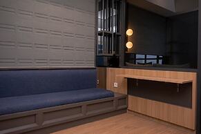 Deluxe 1Br Apartment Collins Boulevard