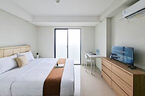 Functional And Strategic Studio At Apartment Daan Mogot City