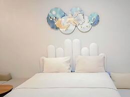 Blue Accent Studio At Delft Ciputra Makassar Apartment