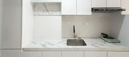 Cozy Ambience Studio At Delft Ciputra Makassar Apartment