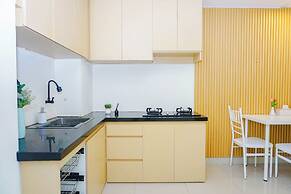 Basic Look 2Br Apartment At Grand Kamala Lagoon