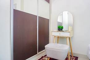 Basic Look 2Br Apartment At Grand Kamala Lagoon