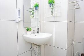 Basic Look 2Br Apartment At Grand Kamala Lagoon
