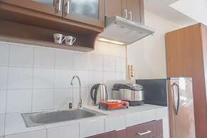 Serene Studio Apartment At Margonda Residence 2
