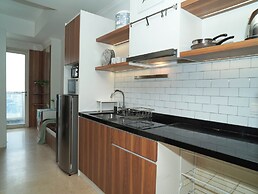 Comfortable And Simple Studio At Menteng Park Apartment