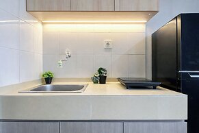 Wooden Accents Studio At Monroe Tower Apartment