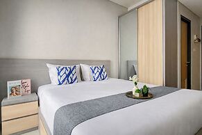 Wooden Accents Studio At Monroe Tower Apartment