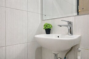 Wooden Accents Studio At Monroe Tower Apartment