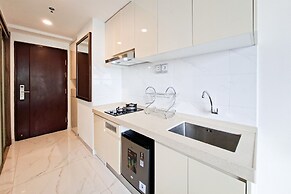 Studio With Simple Style At Sky House Bsd Apartment